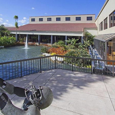 Miami Lakes Hotel Ngoại thất bức ảnh